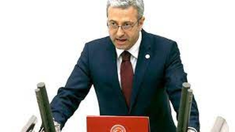 CHP’li Antmen, ‘Tek Yürek’ kampanyasında toplanan 115 milyarı Meclis’e taşıdı!