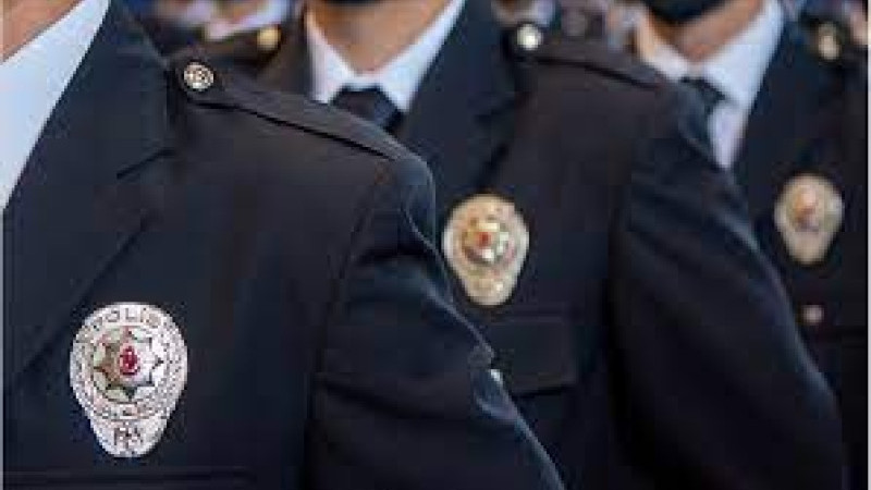Taciz iddiasıyla tutuklanan polis, adli kontrolle serbest!
