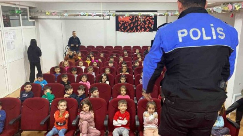 Minik Öğrenciler Polis Ekiplerini Tanımaya Devam Ediyor