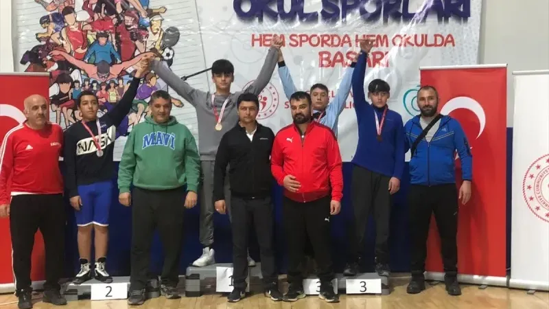 Van Polisinin  eğittiği sporculardan büyük başarı