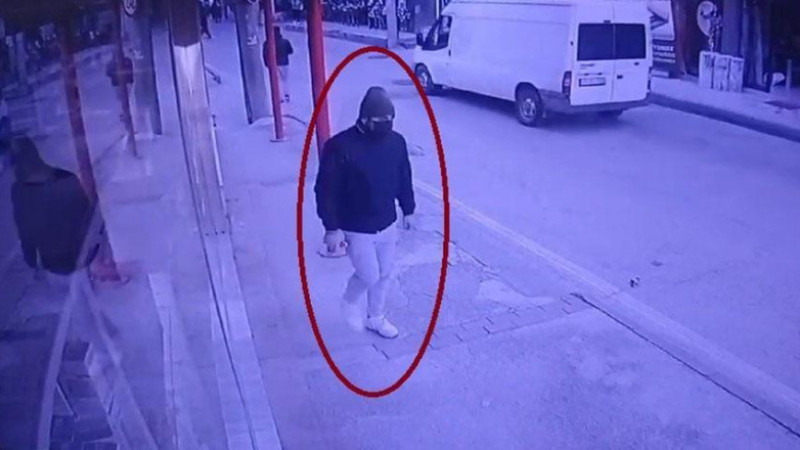 Sahte polis emeklileri dolandırdı