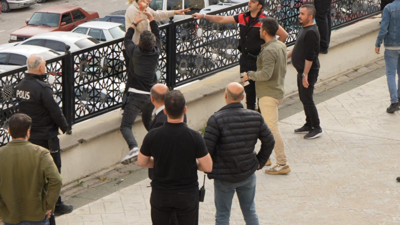 İntihar teşebbüsünü polis engelledi