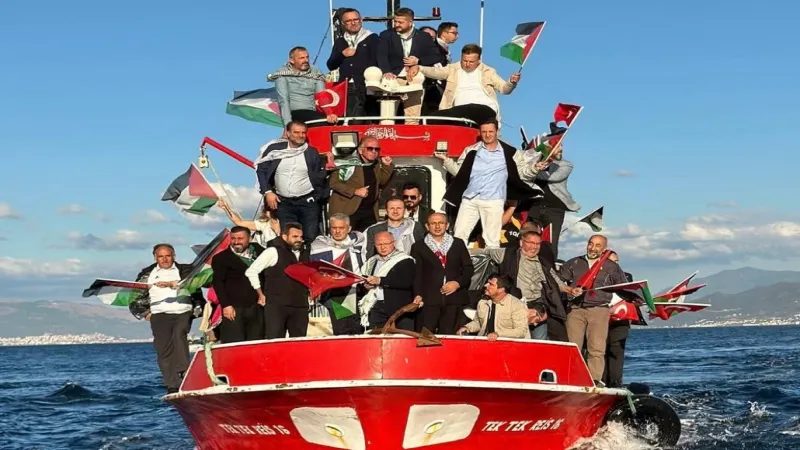 Bursa Mudanya sahilinden 'Sumud Filosu'na destek