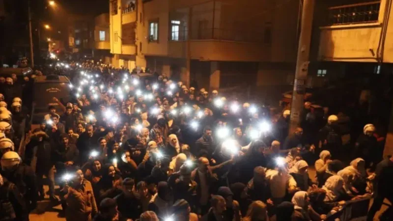 Mersin’de kitle polis engeline rağmen yürüdü: Rojava halkının yanındayız