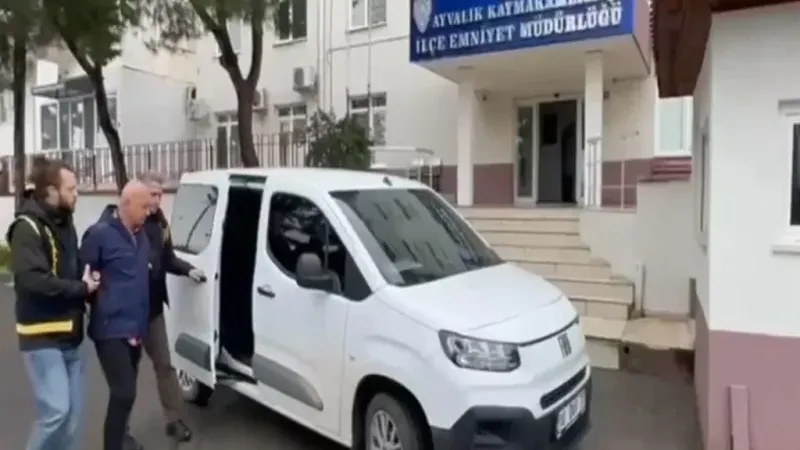 Şantajcı  ihraç polis yakalandı